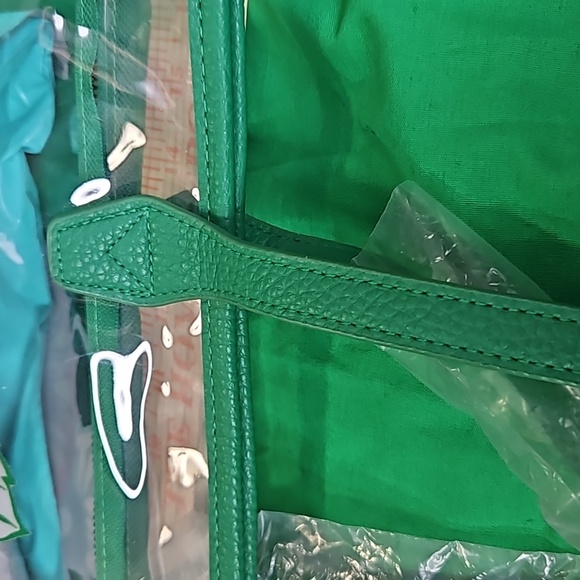 Ed Hardy PVC zippered Beach Bag - Picture 10 of 11